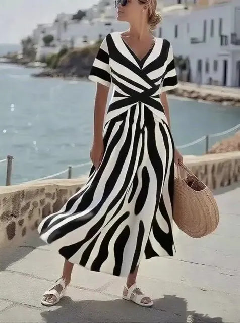 Women's Contrast Stripe Holiday Print Dress