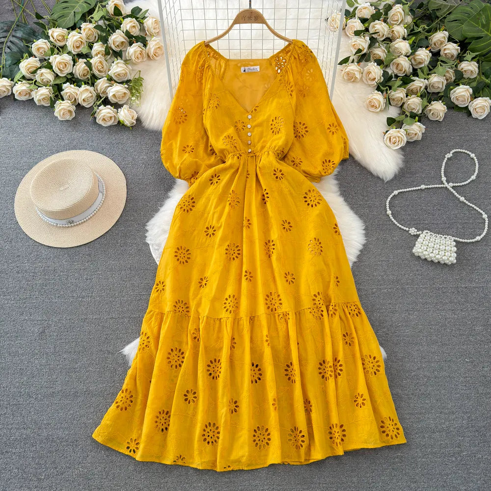 Short-Sleeved V-Neck Waist Slim A-Line Hollow Embroidered Dress