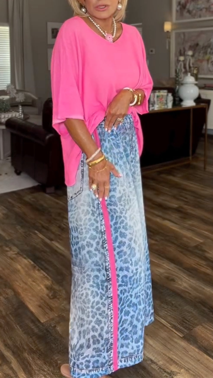 Fluorescent Pink Batwing Sleeve Top  / Gradient Blue Leopard Print Wide-Leg Pants