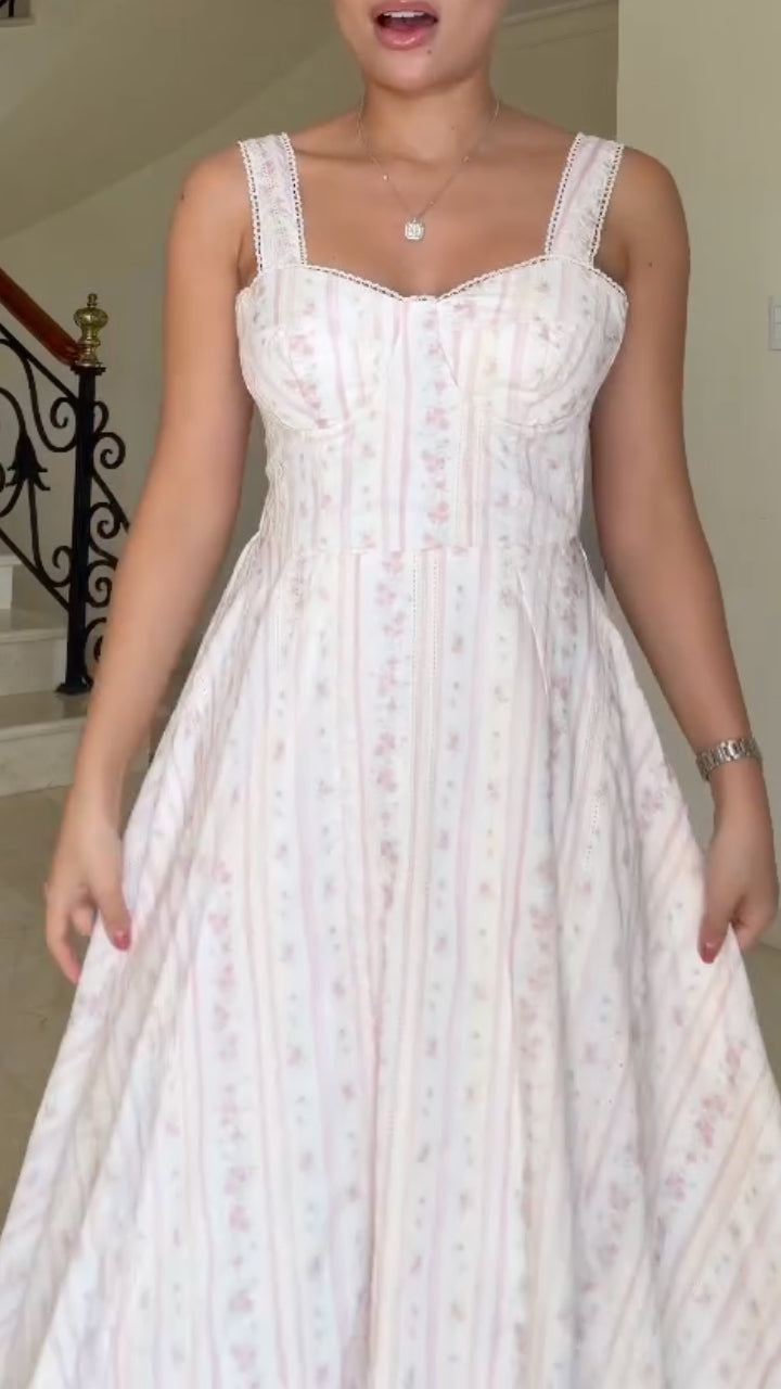 Women's Floral Spaghetti-Strap Maxi Dress with Lace Trim and Square Neckline