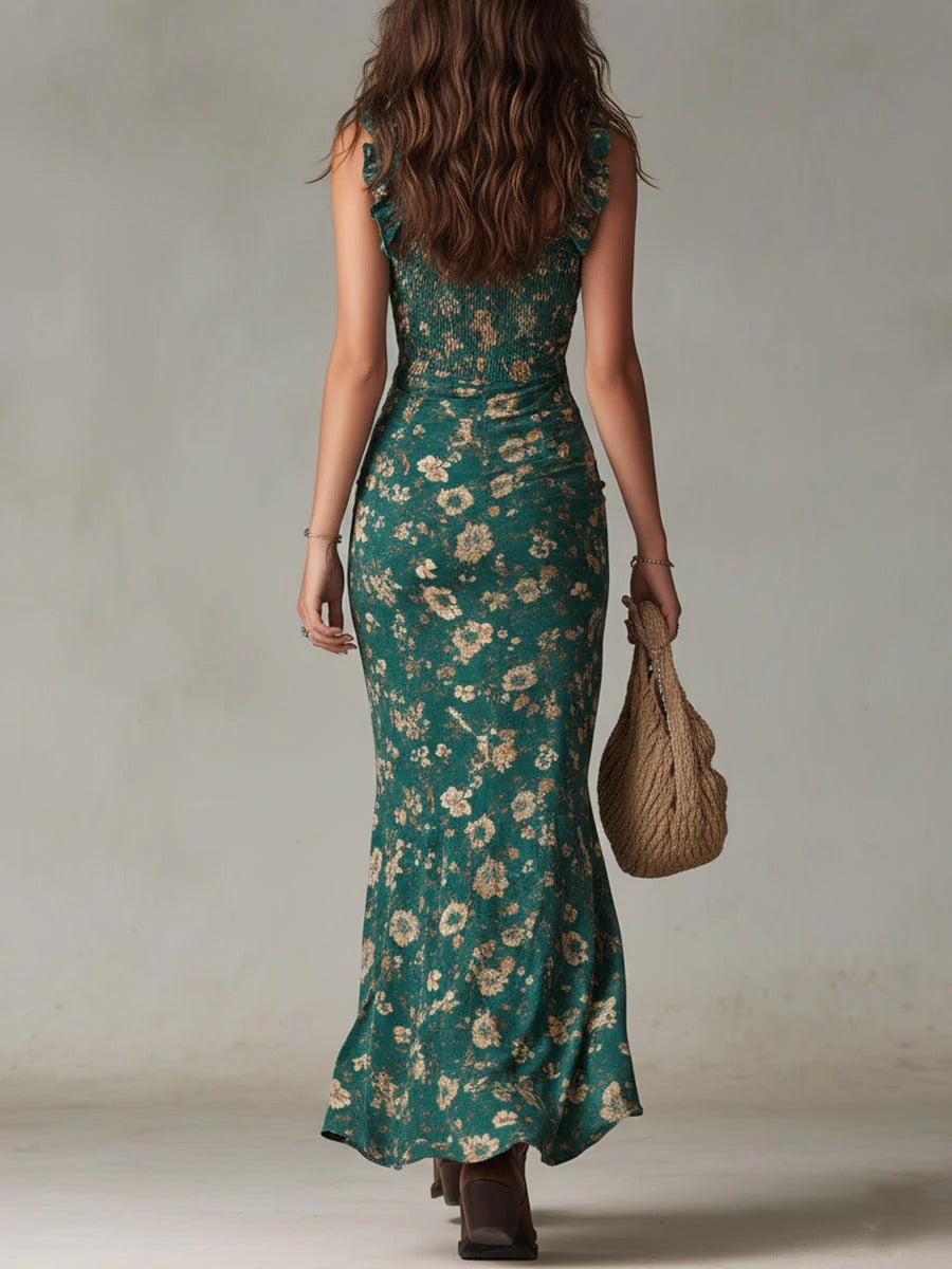 Retro Boho Maxi Dress with Flowing Sleeves and Side Slit