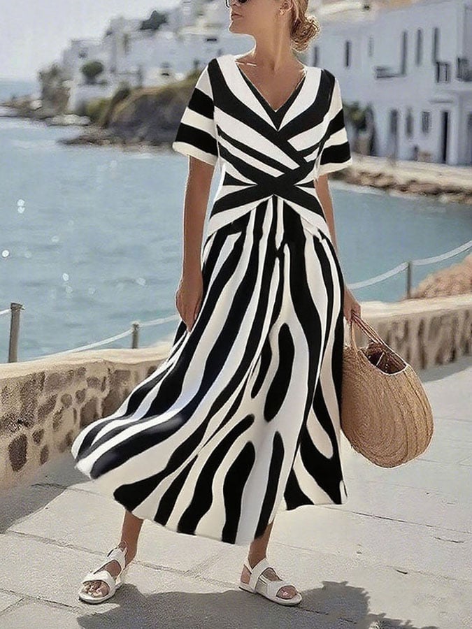 Women's Contrast Stripe Holiday Print Dress