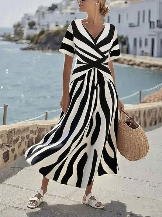 Women's Contrast Stripe Holiday Print Dress