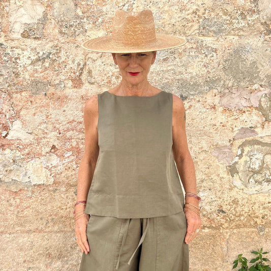 Overleap Top Linen