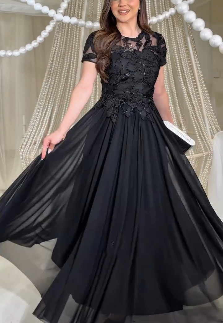 Black Lace Applique Waist-Cinched Maxi Dress