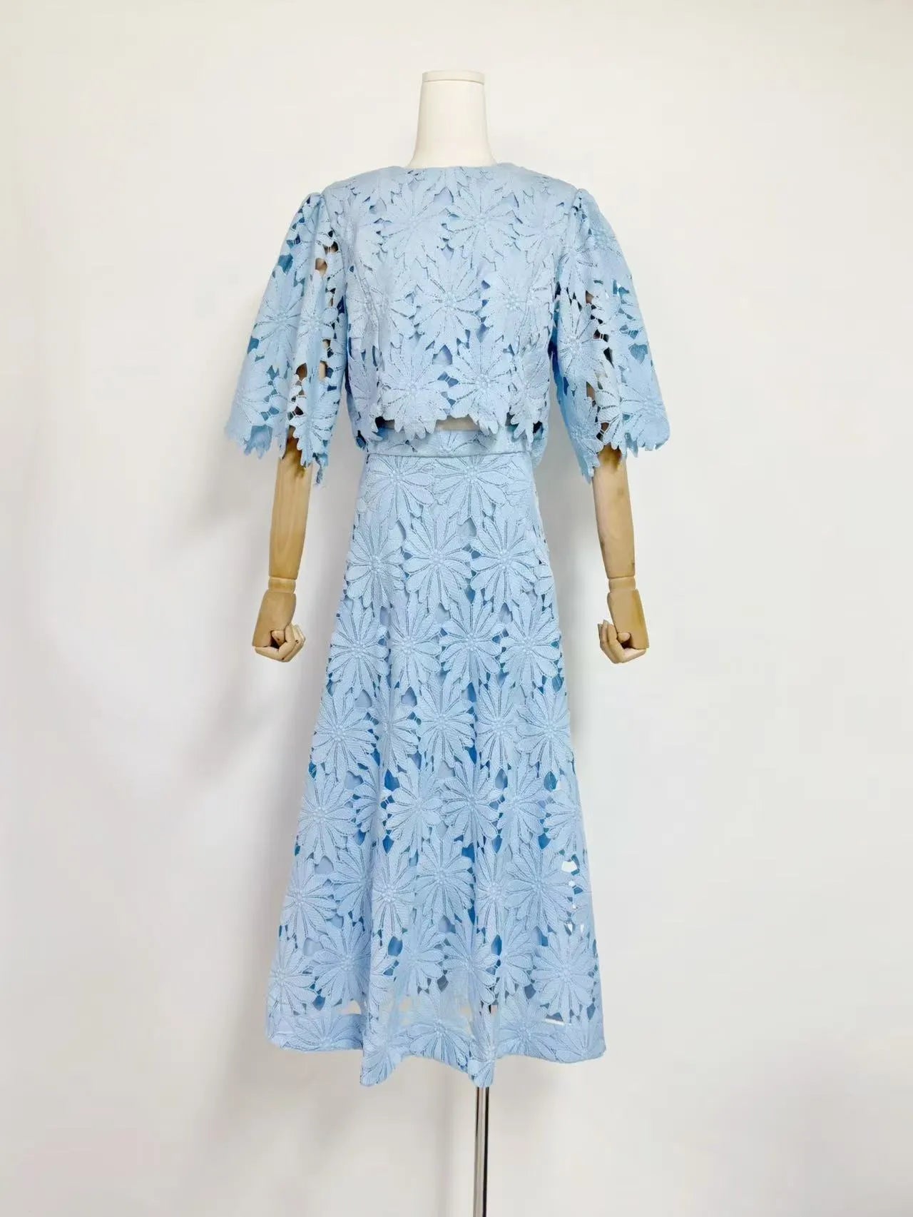 Women's Fashion Casual Cut-out Top Set