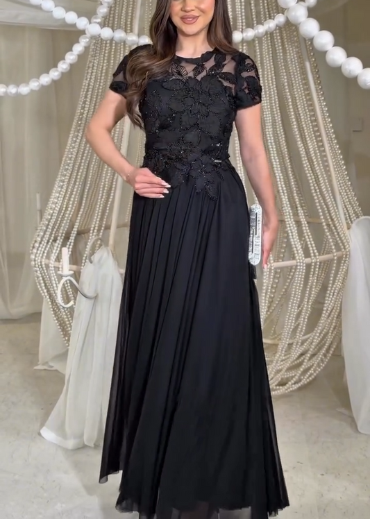 Black Lace Applique Waist-Cinched Maxi Dress